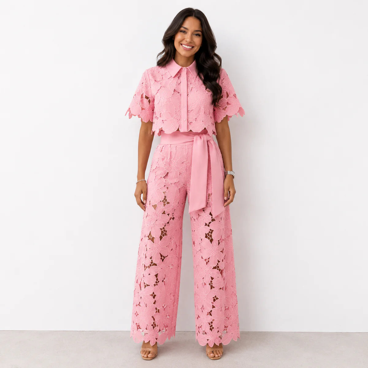 NICOLE | Conjunto 2 Piezas Blusa Bordada de Encaje y Pantalón Calado